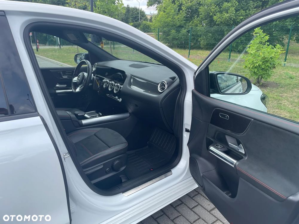 Mercedes-Benz Klasa B 250 e AMG Line 8G-DCT - 10