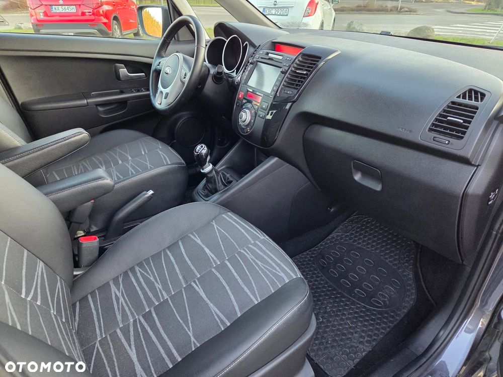 Kia Venga 1.6 CVVT Titanium Collection - 16