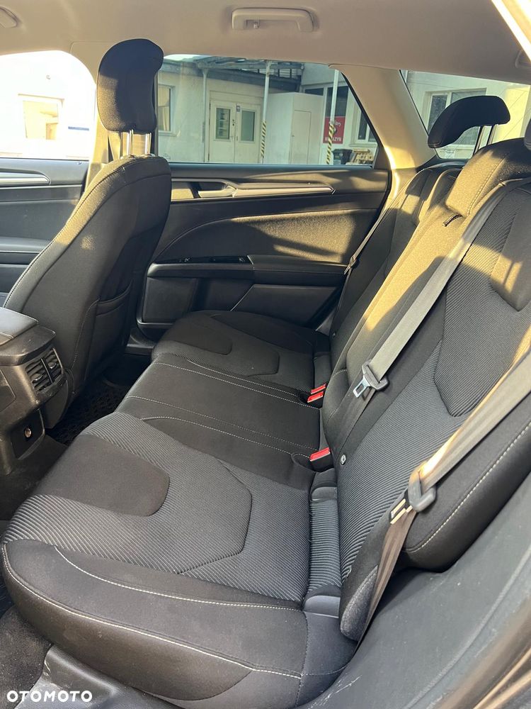 Ford Mondeo 2.0 EcoBoost Titanium - 22