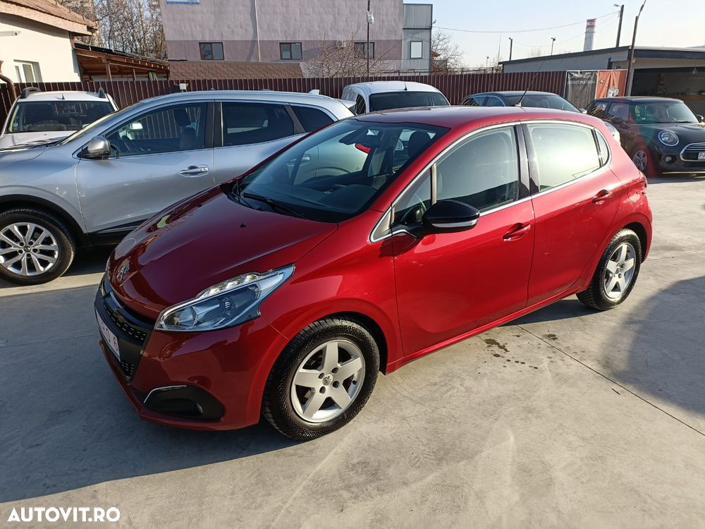 Peugeot 208 ver-puretech-110-stop-start-allure - 25