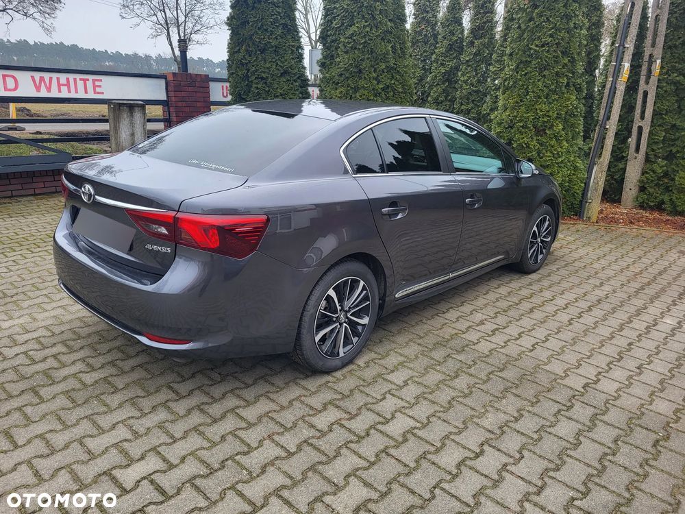 Toyota Avensis 1.8 Premium - 1