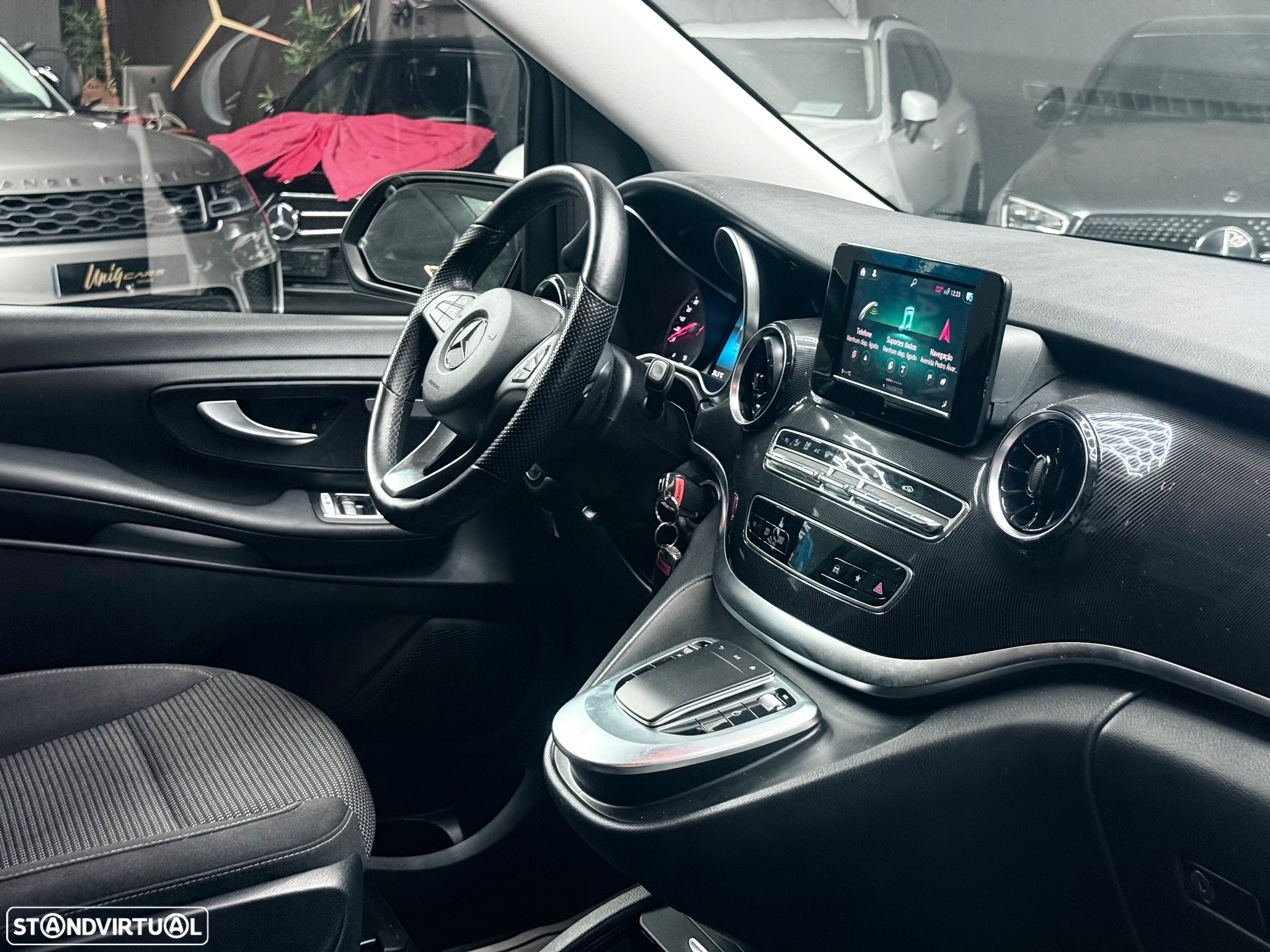 Mercedes-Benz V 300 d Longo Avantgarde - 3