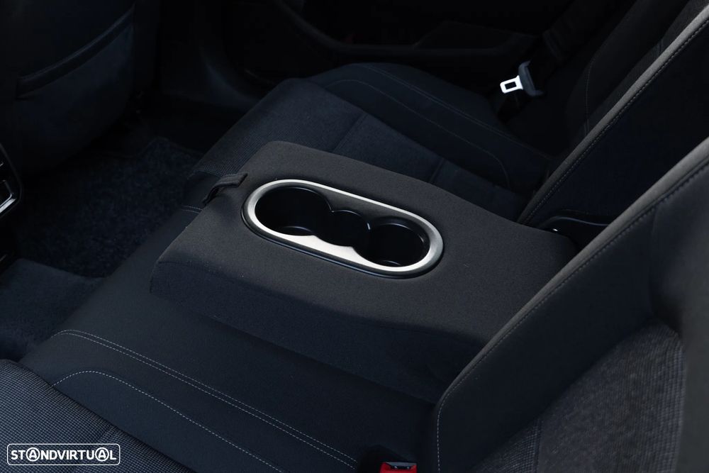 VW Passat Variant 1.6 TDI SCR DSG Business - 50