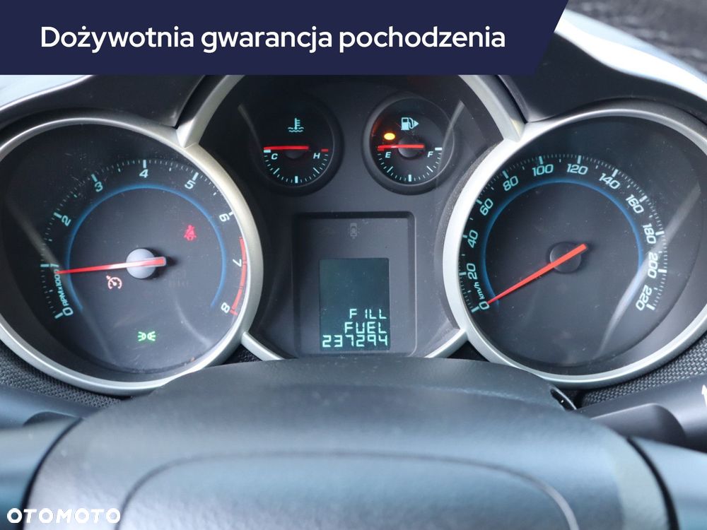 Chevrolet Cruze - 13