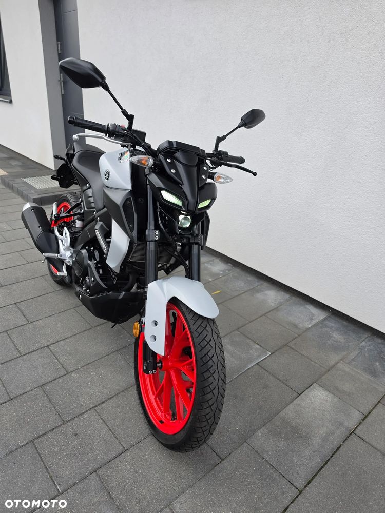 Yamaha MT - 5