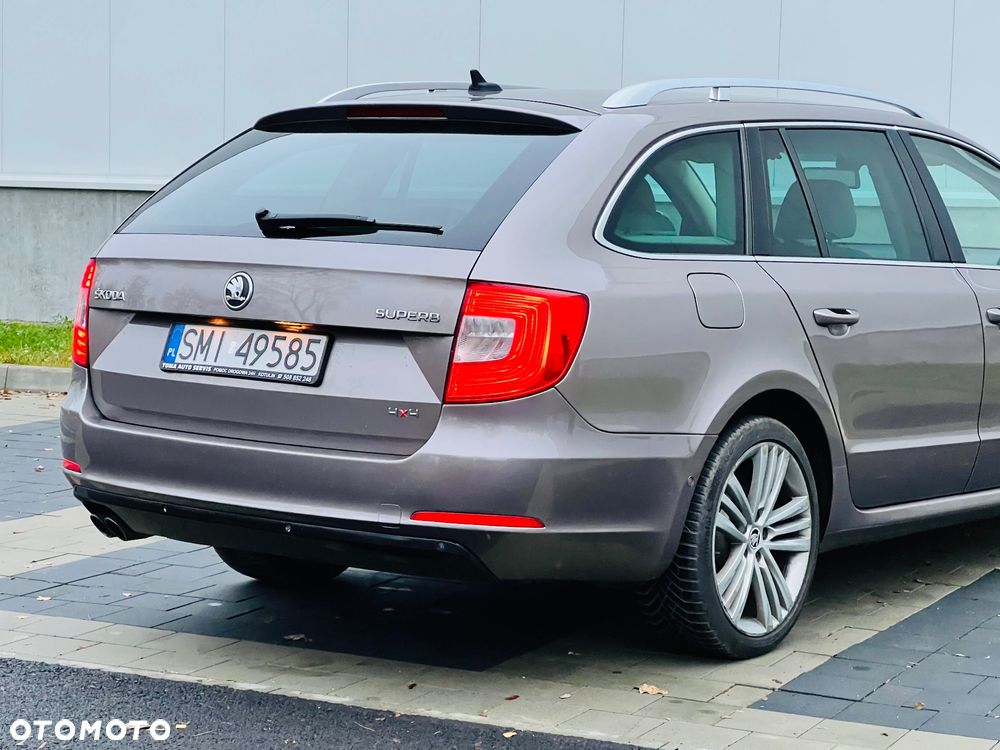 Skoda Superb 2.0 TDI 4x4 Elegance DSG - 16