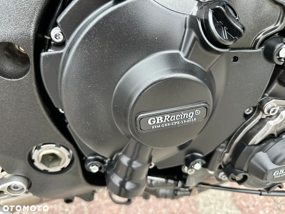 Yamaha MT - 22