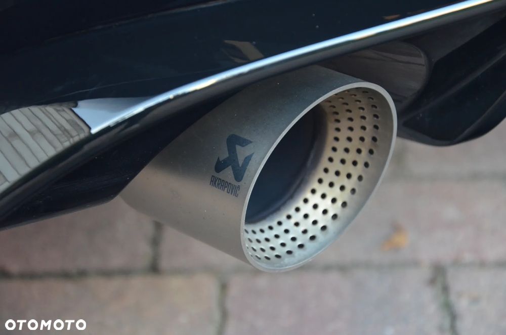 Volkswagen Golf GTI TCR 2.0 TSI OPF DSG - 10