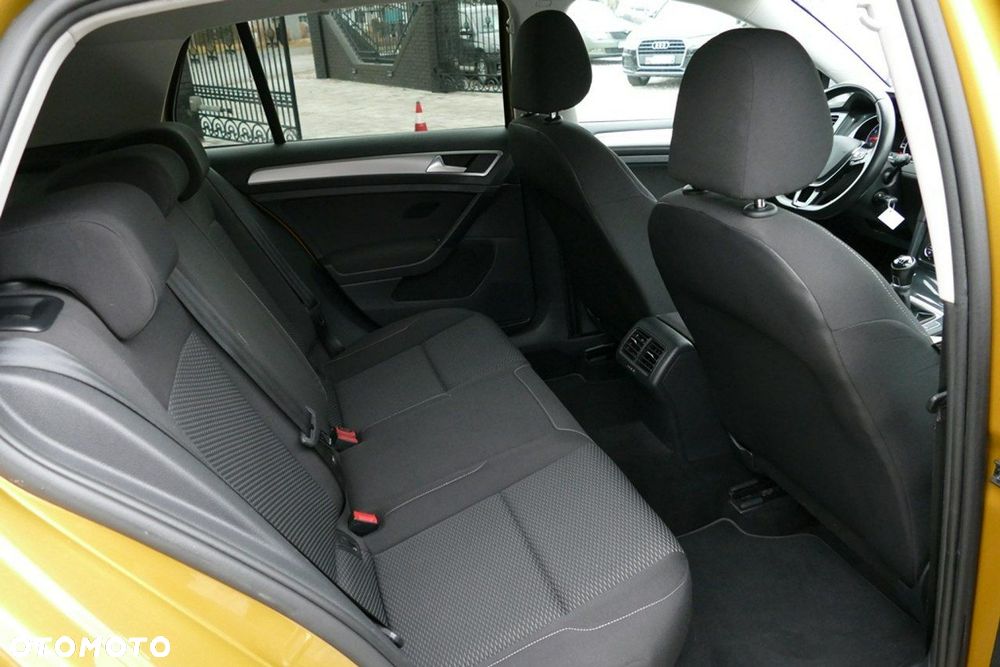 Volkswagen Golf 1.0 TSI Highline - 26