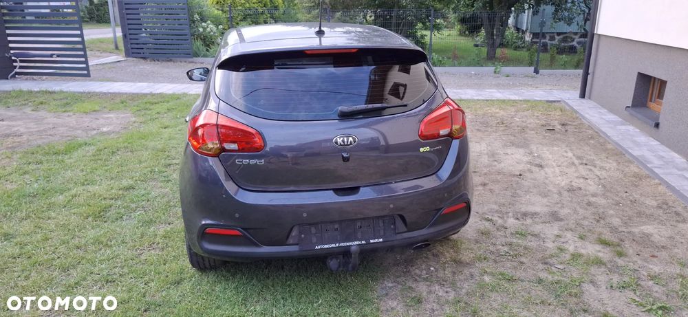 Kia Ceed - 6
