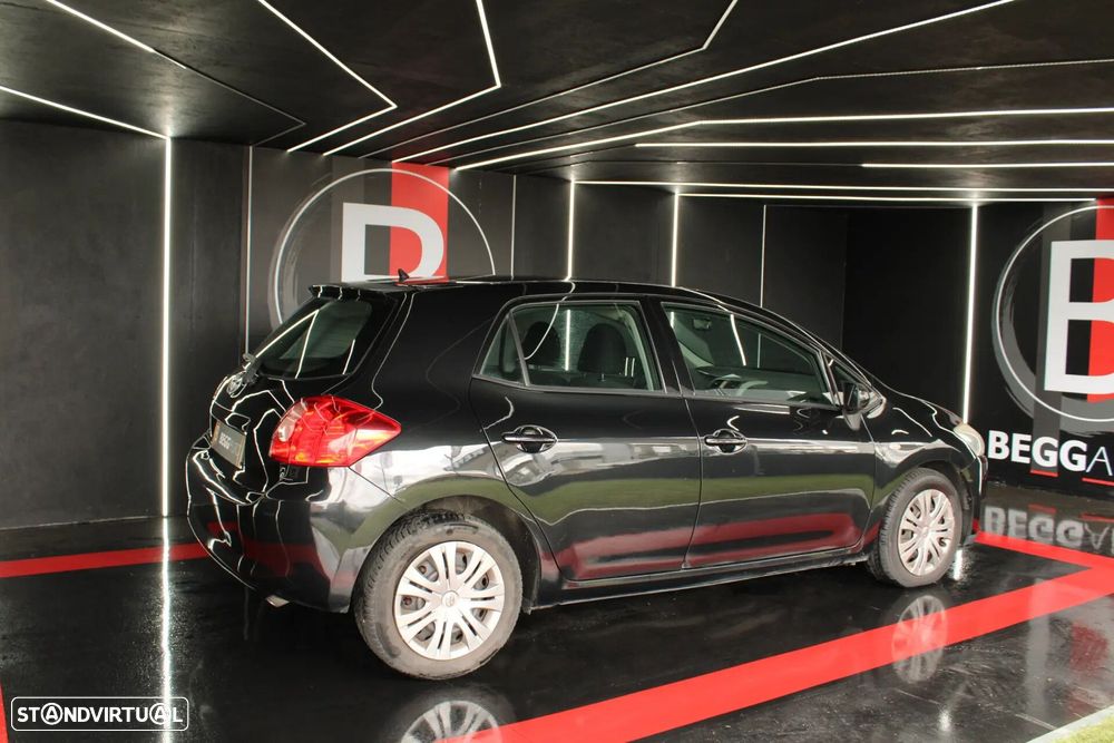 Toyota Auris - 8