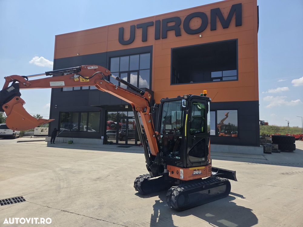 Hitachi ZX26U-6, 2,7tone, 2025, 995h, CUPLA RAPIDA HIDRAULICA+3 CUPE NOI, inst picon pe brate, senile cauciuc 90% ok, latime 1,5m, adancime sapare 3m, ridica 1,7tone, posibilitate leasing 4 ani, CA NOU-PROMOTIE 31.900 EUR+Tva - 10