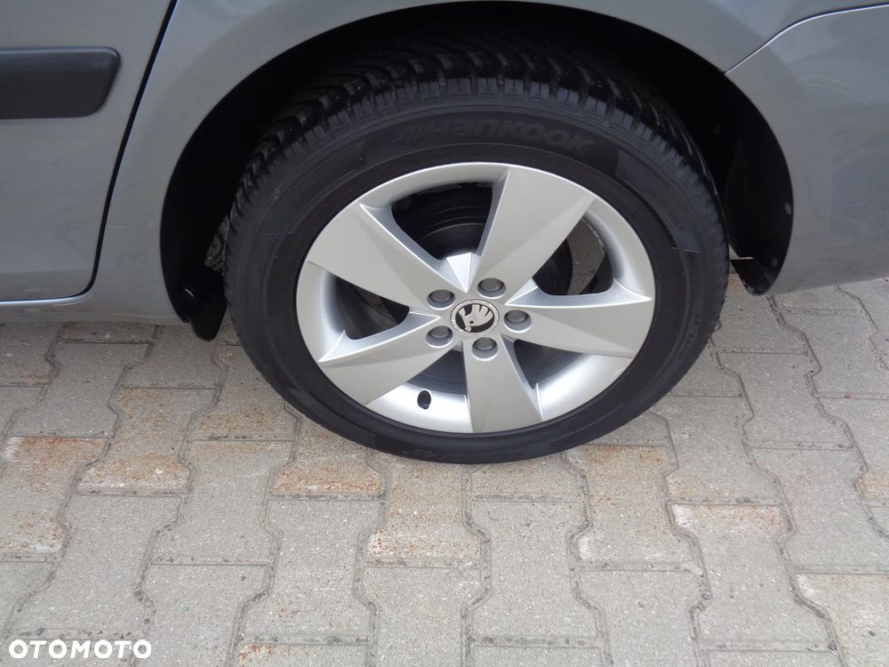 Skoda Fabia 1.2 HTP Ambition Green tec - 21