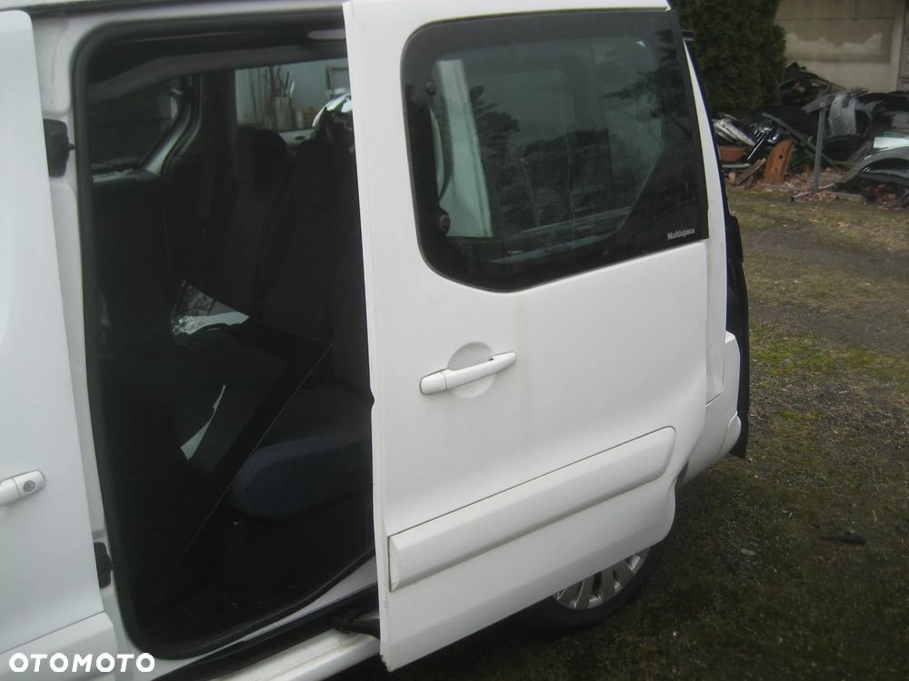 citroen berlingo iii 08-12r drzwi tył lewe szyba kod EWP A