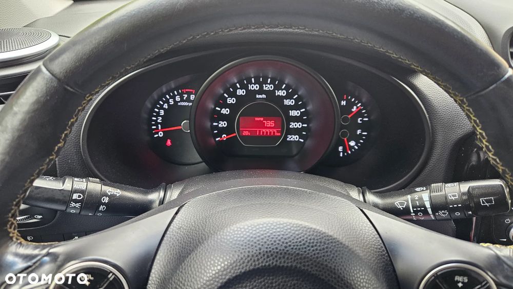 Kia Soul 1.6 GDI Dream Team Edition - 17