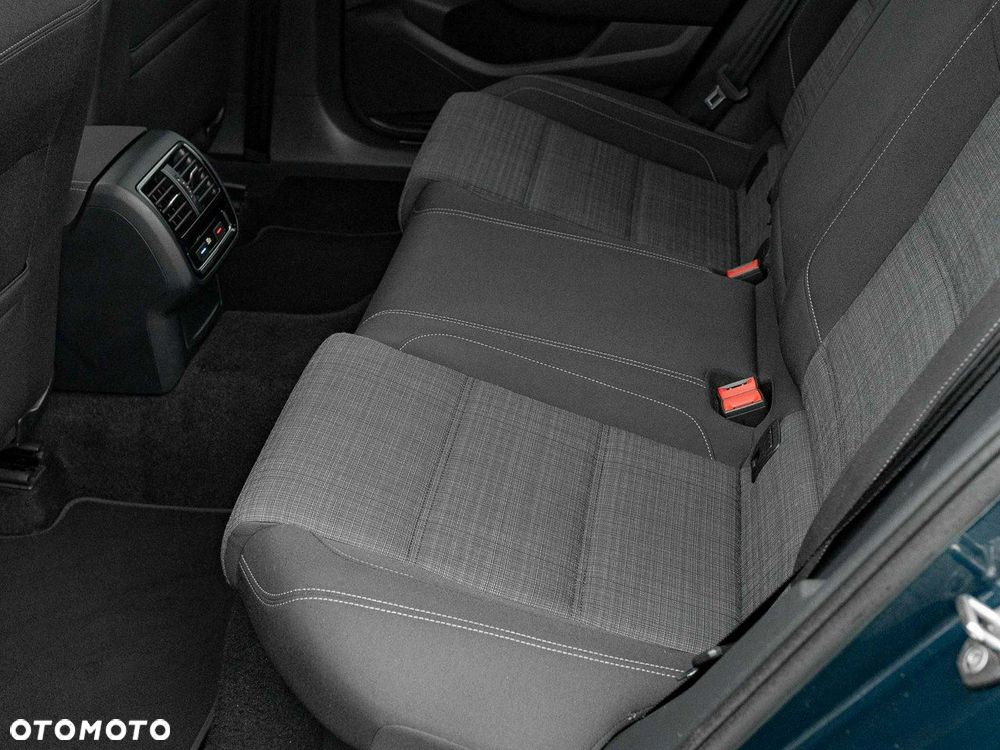 Volkswagen Passat 1.5 TSI EVO Business DSG - 24