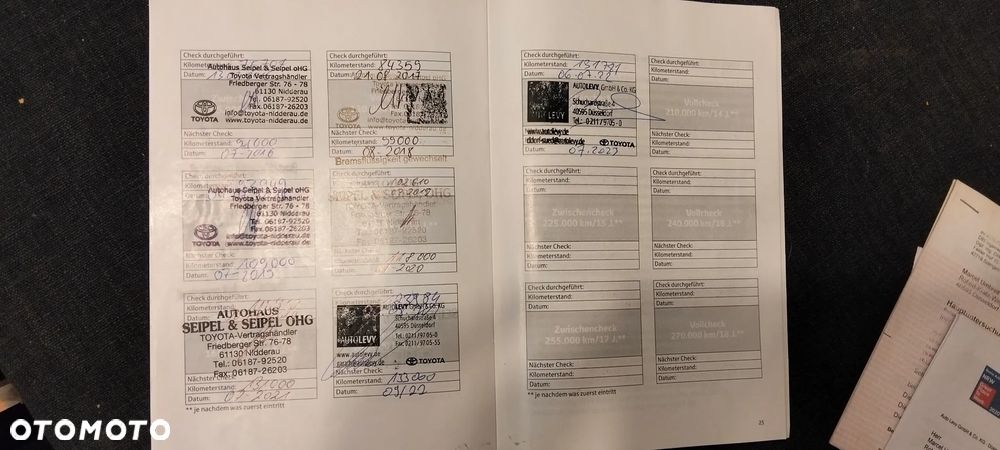 Toyota Prius (Hybrid) Executive - 34