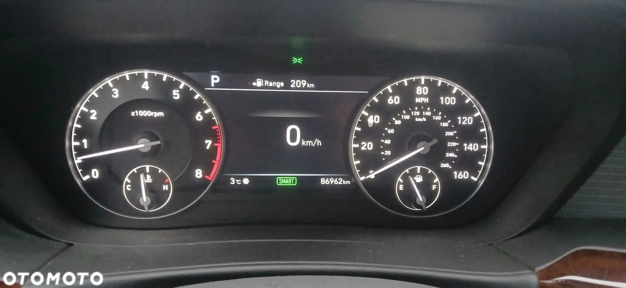 Genesis G90 - 16
