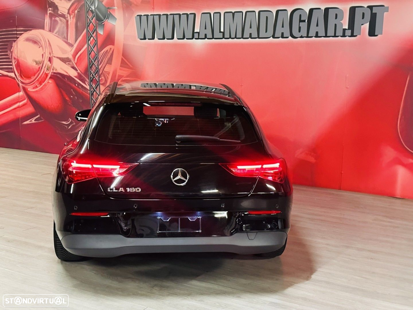 Mercedes-Benz CLA 180 Shooting Brake - 5