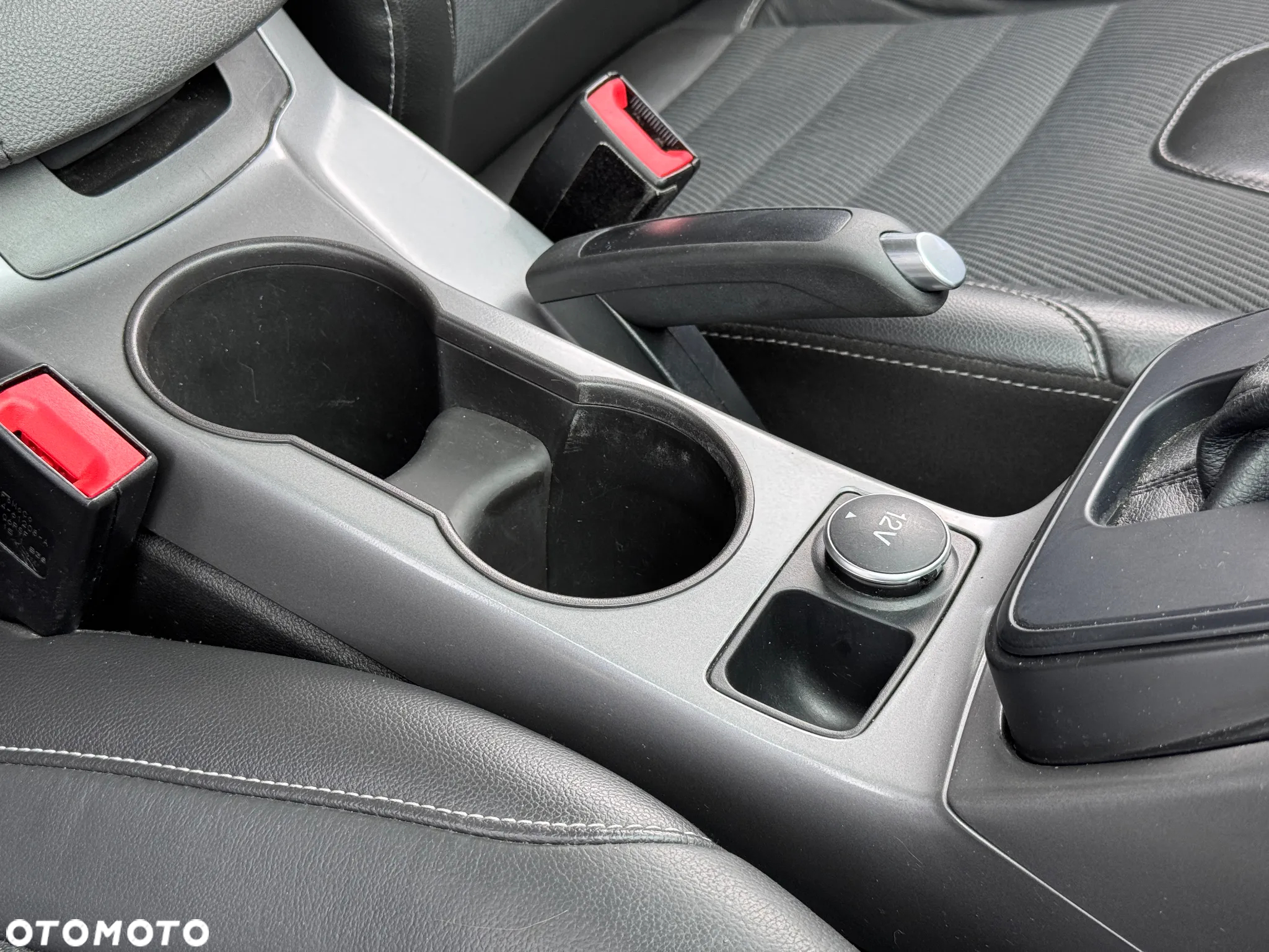 Ford Kuga - 26