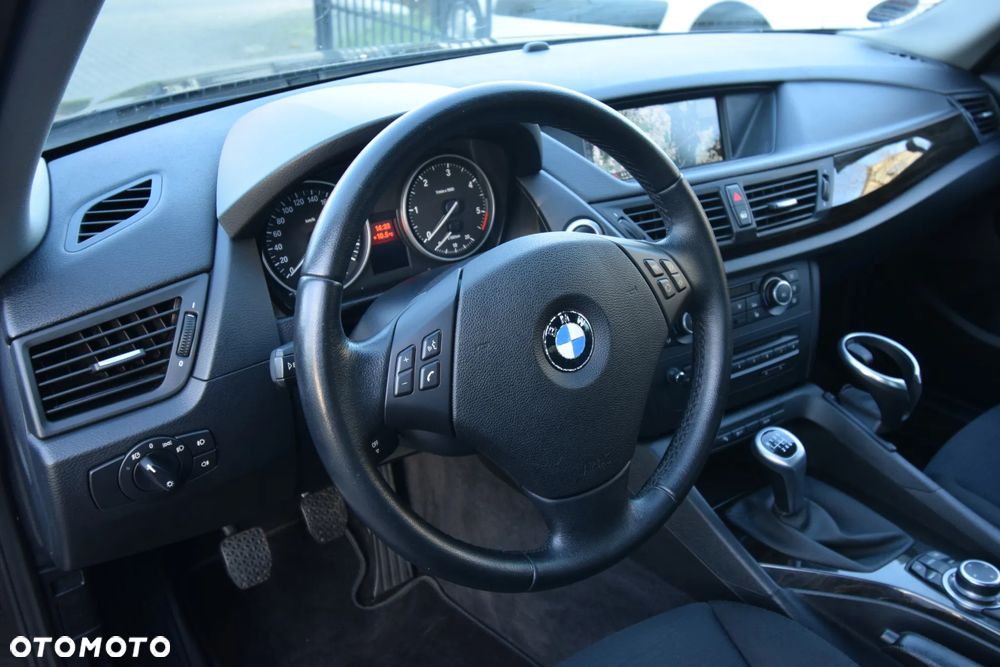 BMW X1 sDrive20d - 29