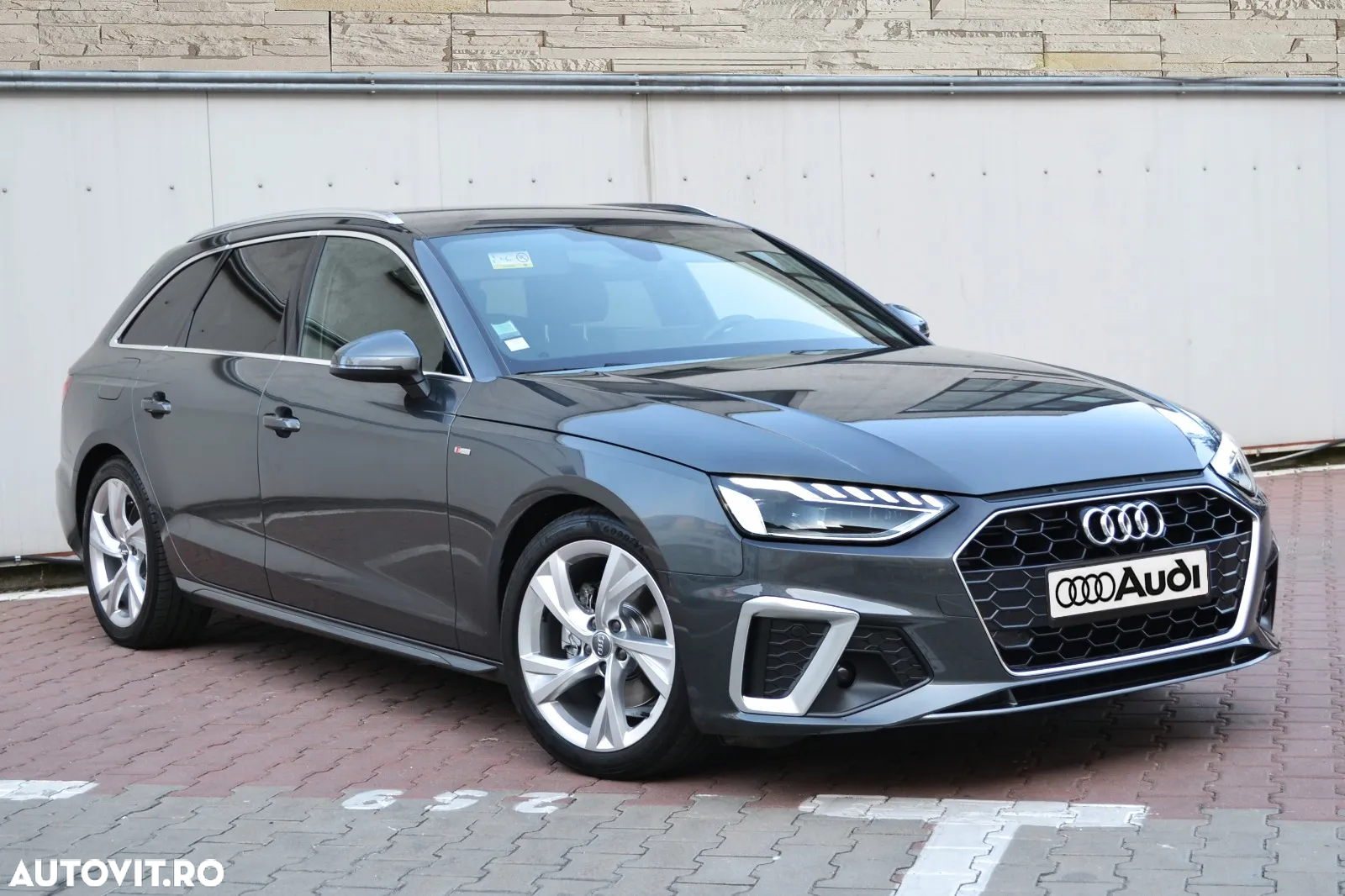 Audi A4 Avant 2.0 TDI S tronic sport - 2