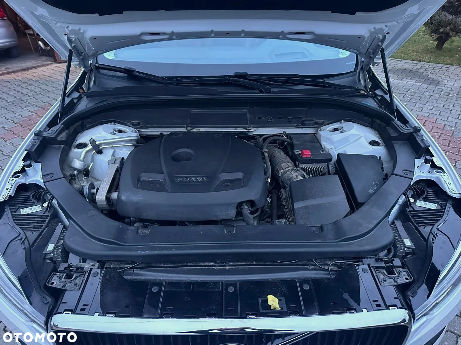 Volvo XC 60 T6 AWD Geartronic Momentum Pro - 22