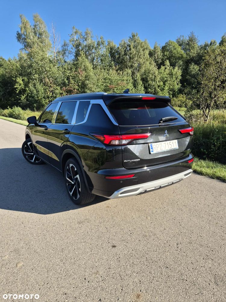 Mitsubishi Outlander - 5