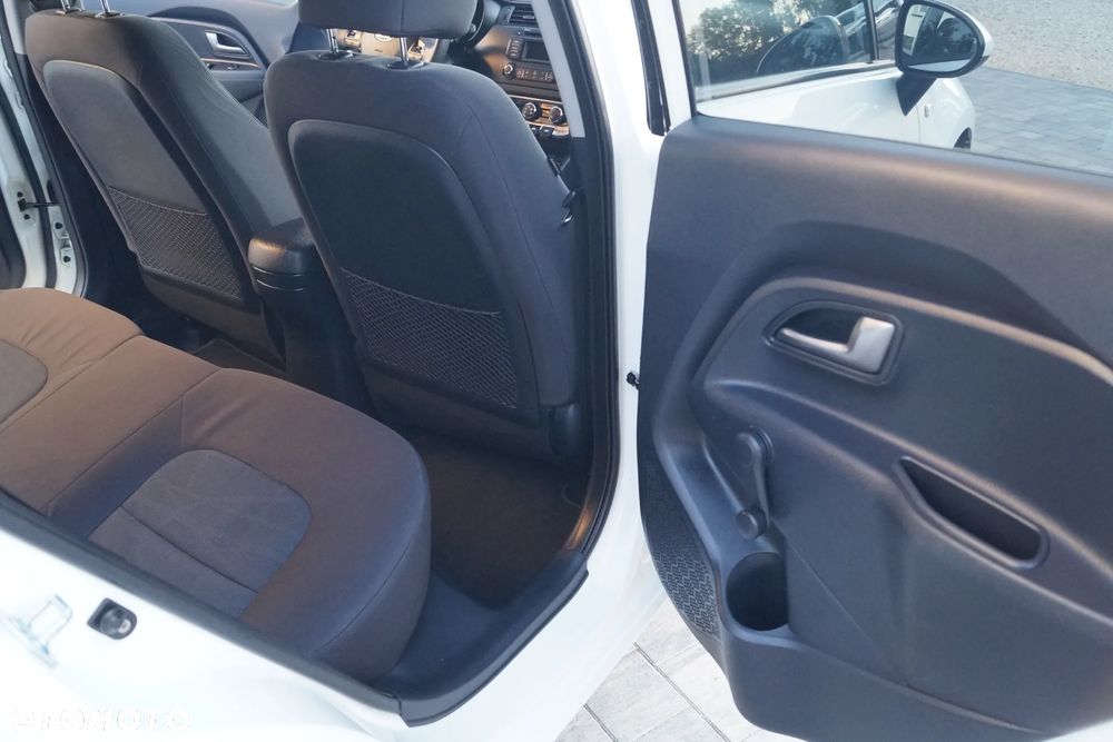 Kia Rio 1.2 Edition 7 - 22