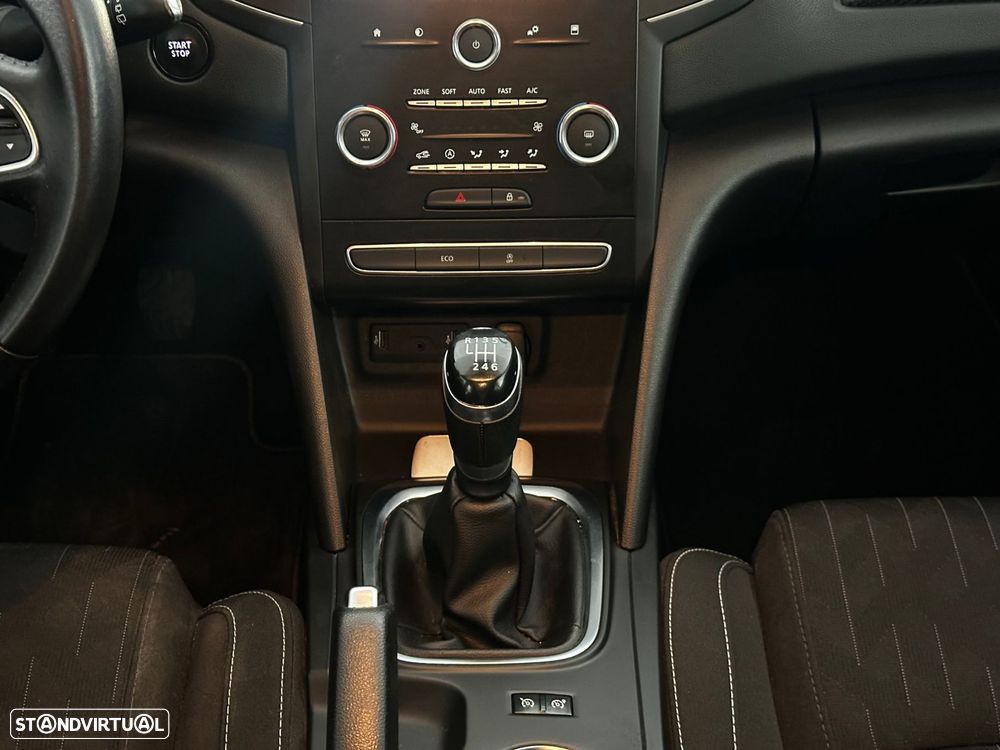 Renault Mégane Sport Tourer 1.5 Blue dCi Limited - 24