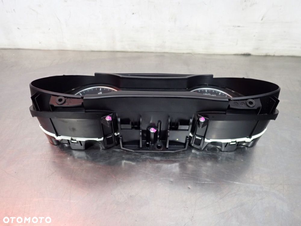 LICZNIK AUDI A4 B8 8K0920930C - 5