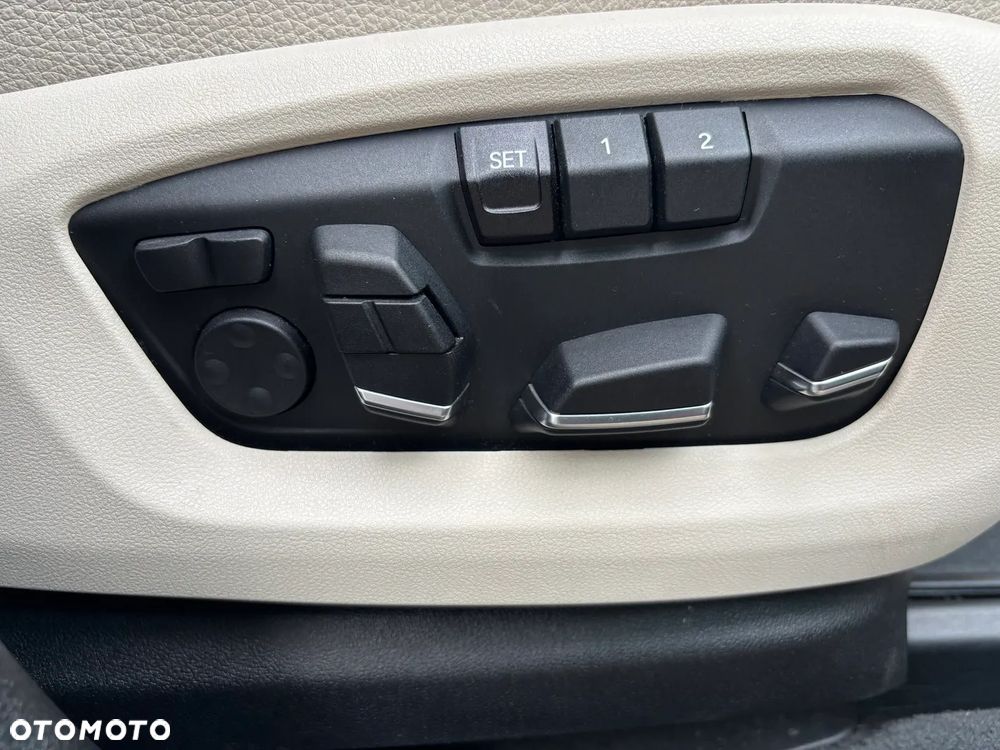 BMW X5 xDrive25d xLine - 19