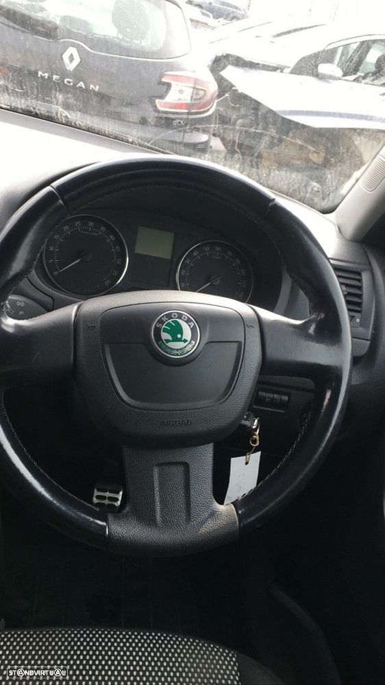 Peças Skoda Roomster 1.6TDI 2010 - 5