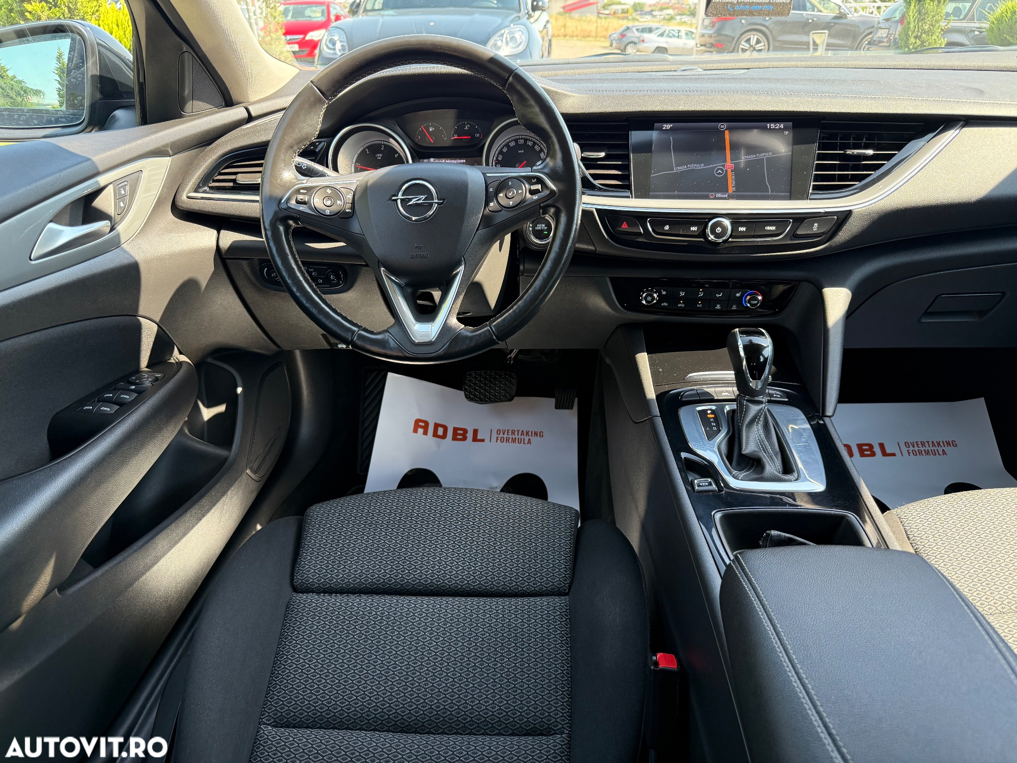 Opel Insignia 2.0 CDTI Automatik Business Innovation - 3