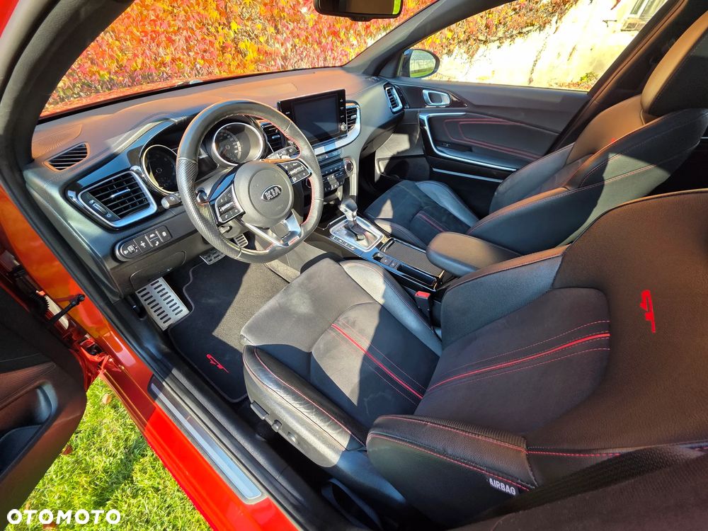 Kia Ceed 1.6 T-GDI GT DCT - 16