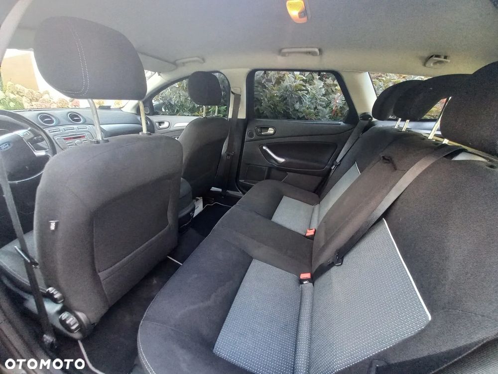 Ford Mondeo - 7