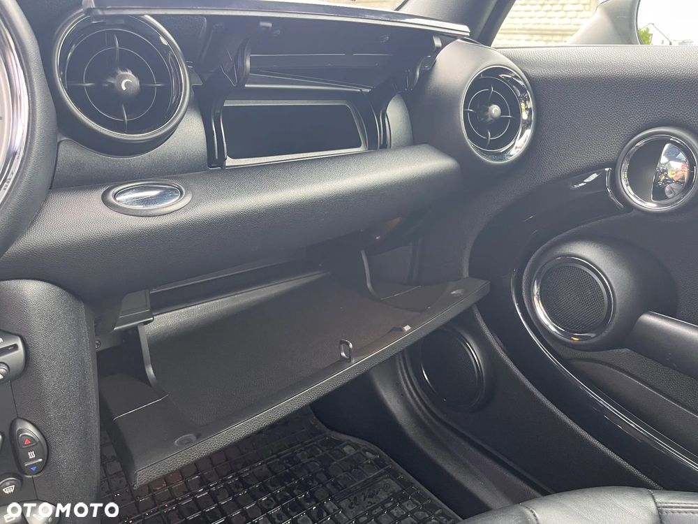 MINI Cooper Standard - 19
