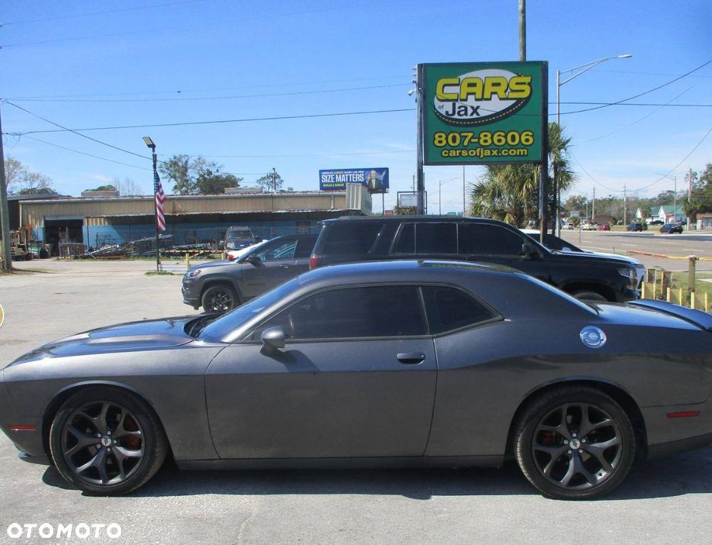 Dodge Challenger Automatik SXT Plus - 3