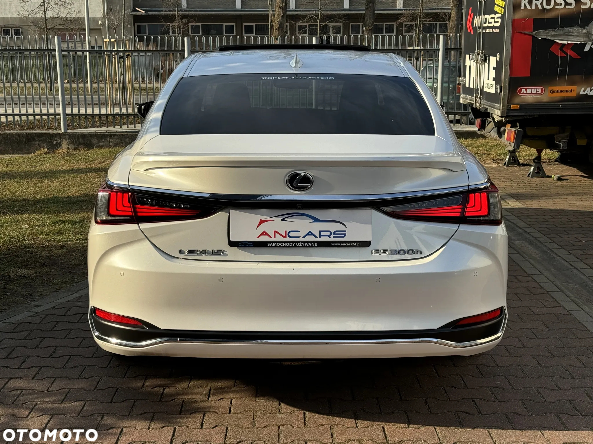 Lexus ES 300h Elegance - 27