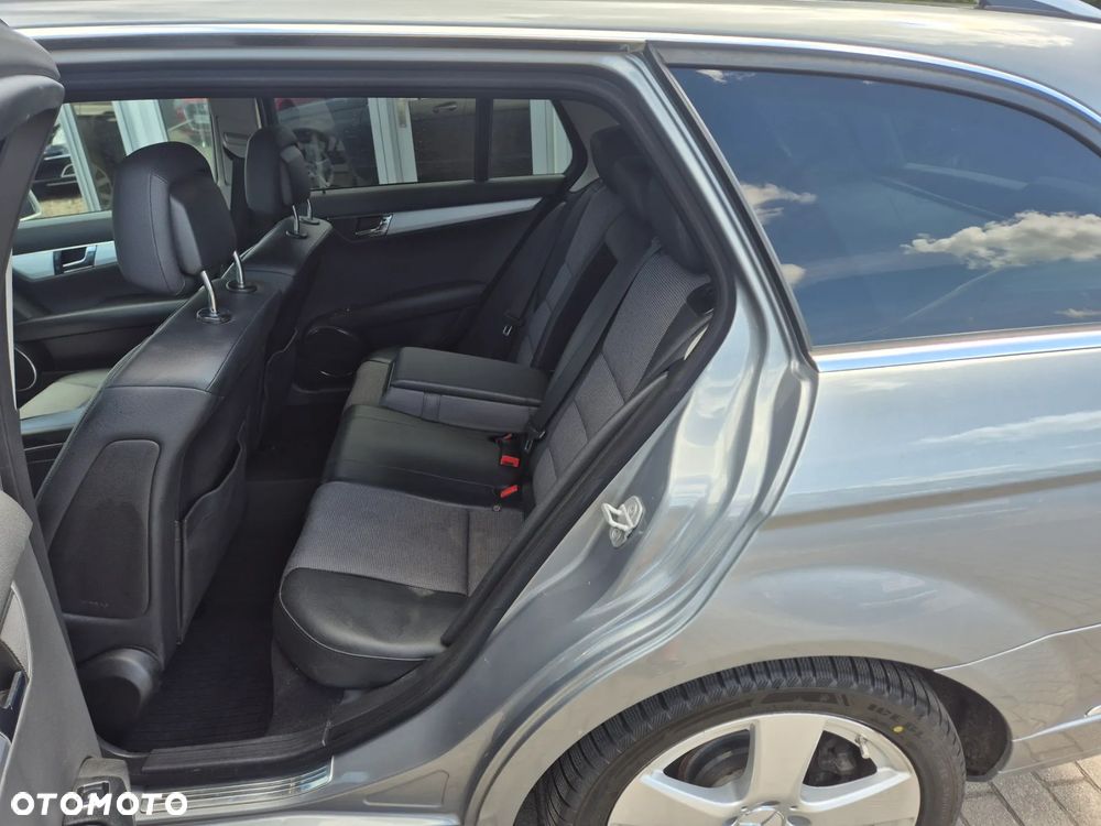 Mercedes-Benz Klasa C 200 (BlueEFFICIENCY) 7G-TRONIC Avantgarde - 11