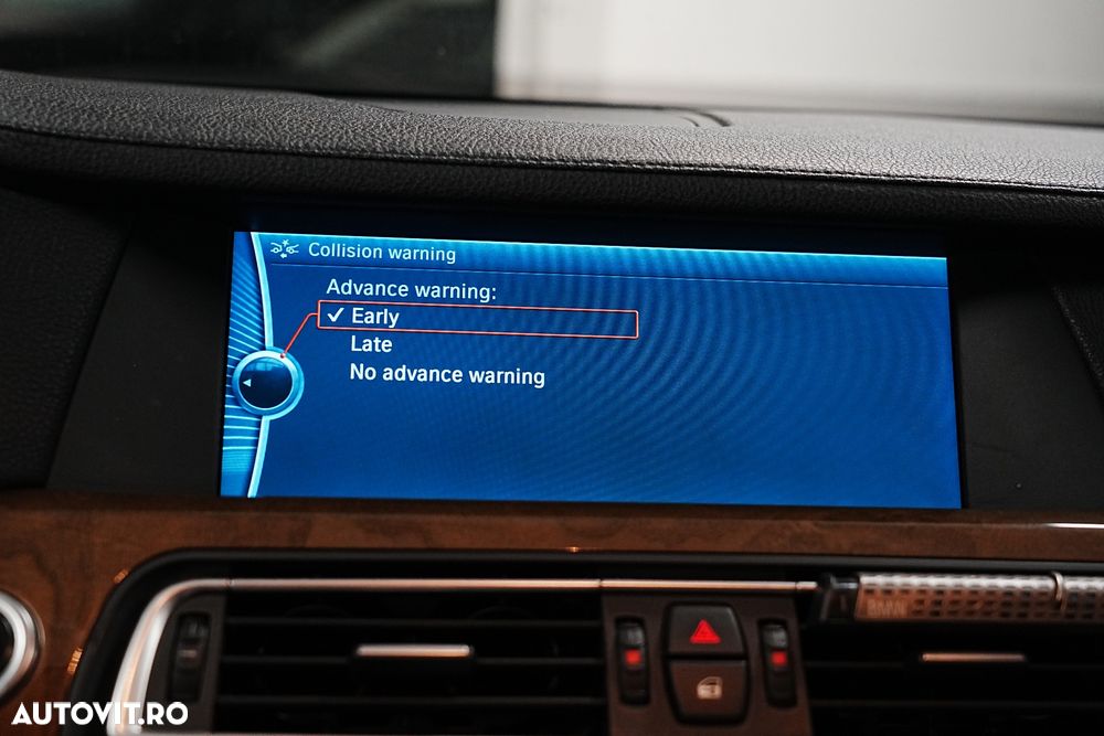 BMW Seria 7 - 36
