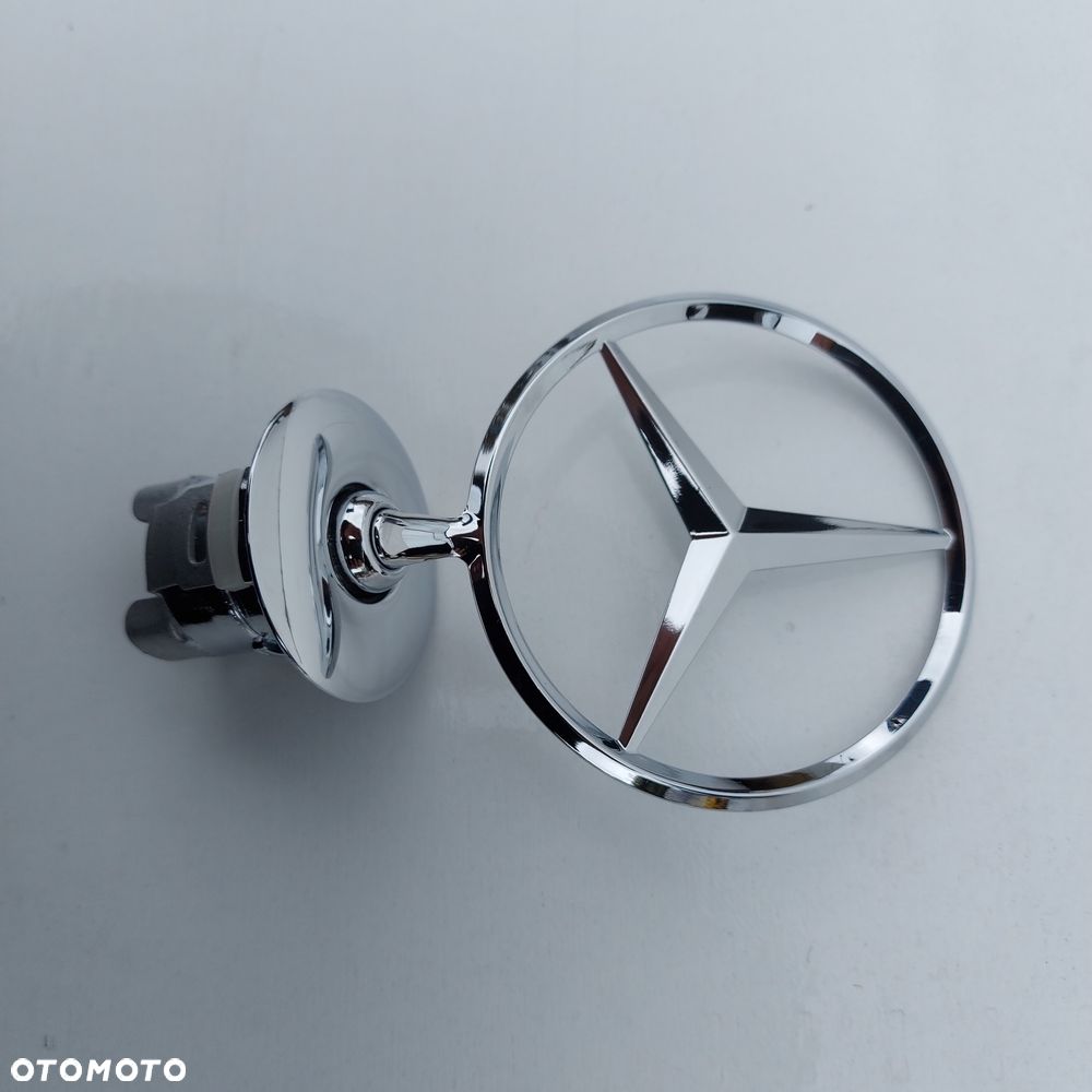 ZNACZEK EMBLEMAT NA MASKE MERCEDES GLE W167 C W204 E W211 W212 W213 S W221 W222 W223 EQS W296 ORYGINAL NOWY 2218800086 - 4