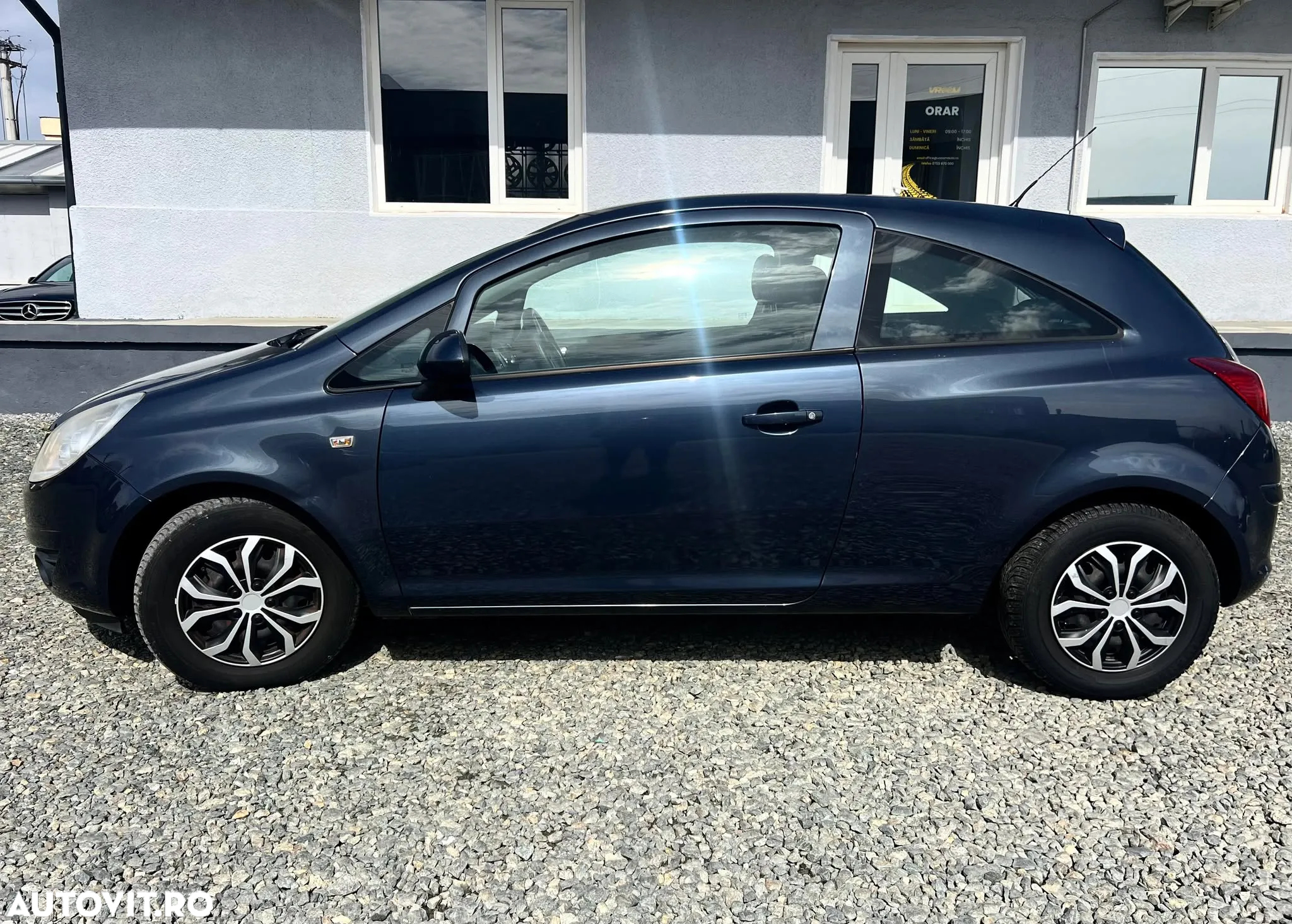 Opel Corsa 1.2 16V Innovation - 3
