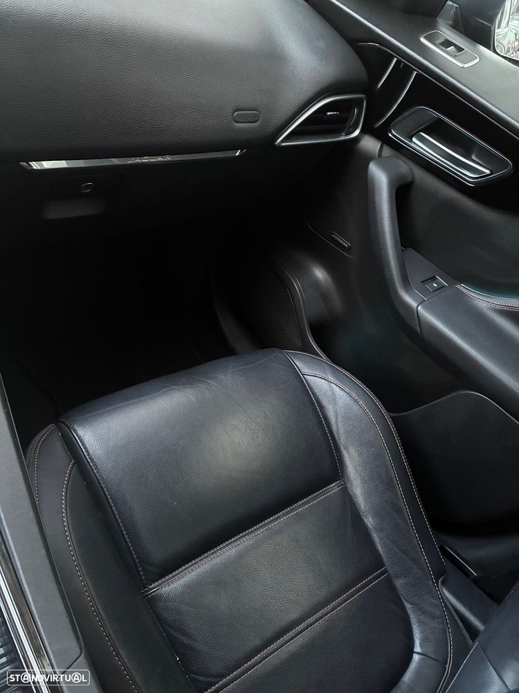 Jaguar F-Pace 2.0 i4D Portfolio AWD Aut. - 16