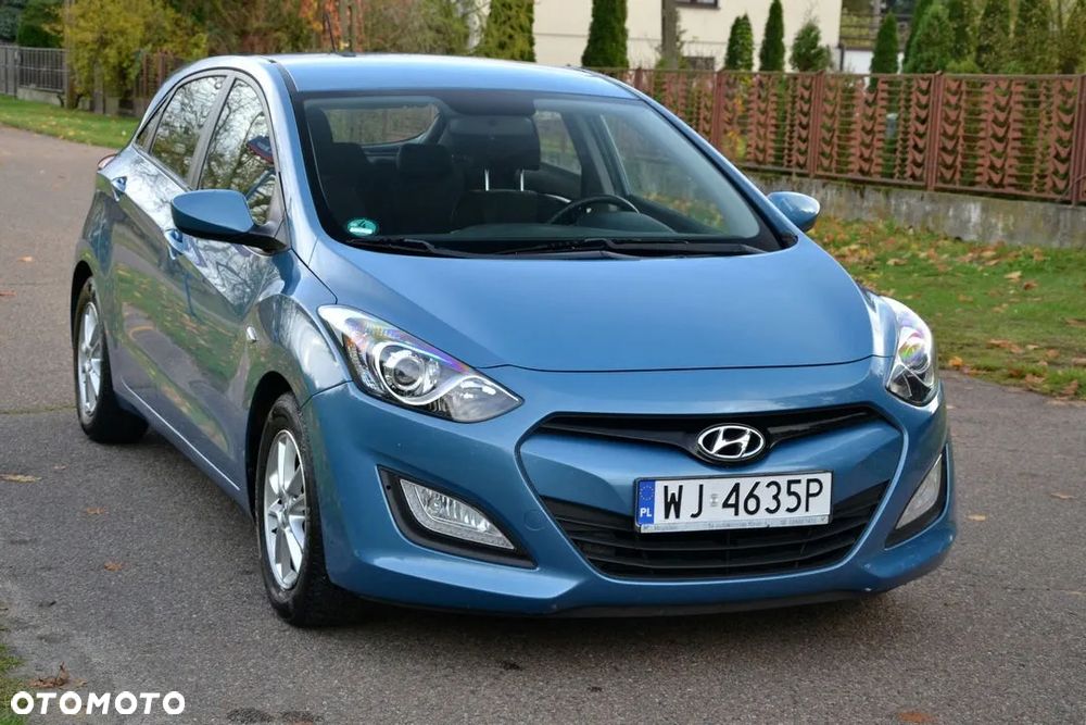 Hyundai i30 1.6 Comfort - 11