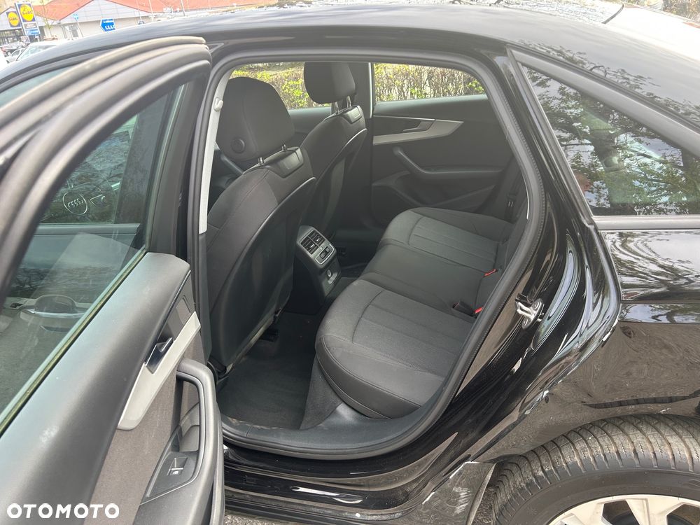 Audi A4 Limousine 35 TFSI mHEV Advanced S tronic - 15