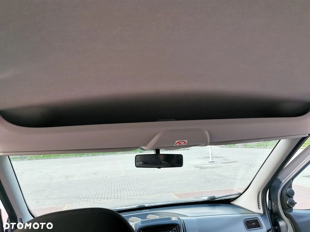 Opel COMBO - 11