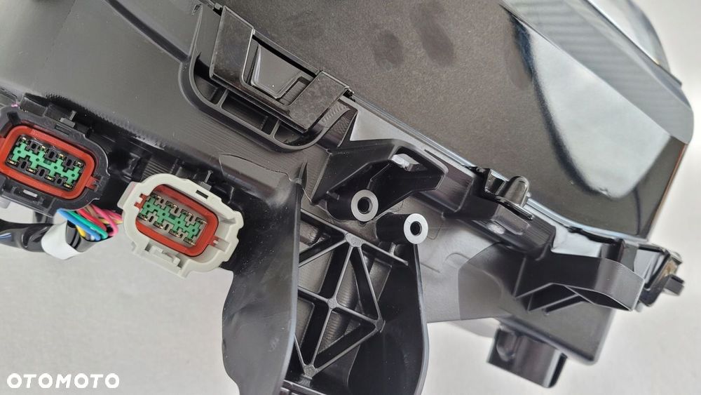 LAMPA PRAWA PRZÓD MITSUBISHI OUTLANDER IV SOCZEWKA 2021- 26010WC20P W5244 - 15