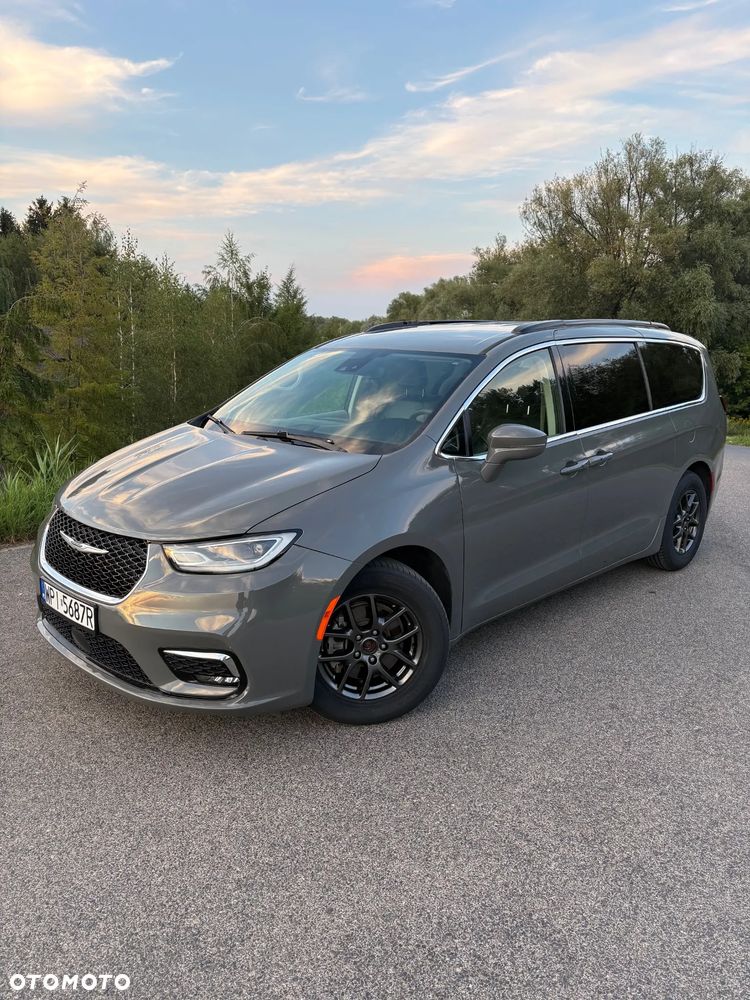 Chrysler Pacifica - 6