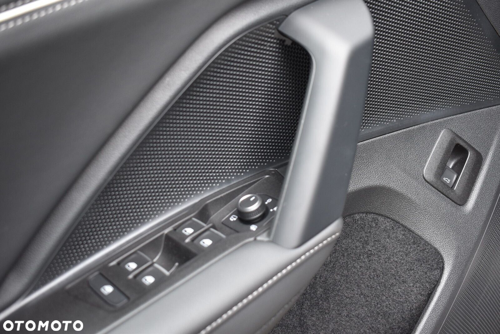Volkswagen Tiguan 1.5 TSI EVO Elegance DSG - 18